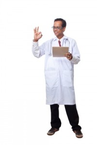 Consulta con un médico rehabilitador: profesional clave para tratar dolores y mejorar la movilidad